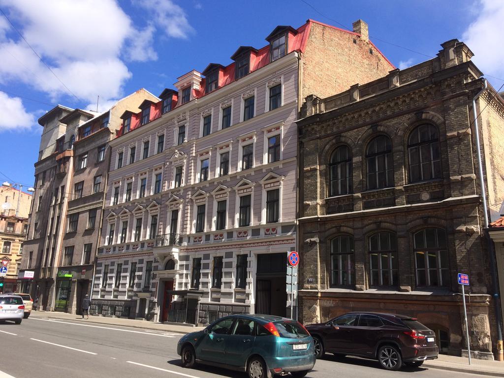 Sunny And Compact Apartment Riga Exterior foto